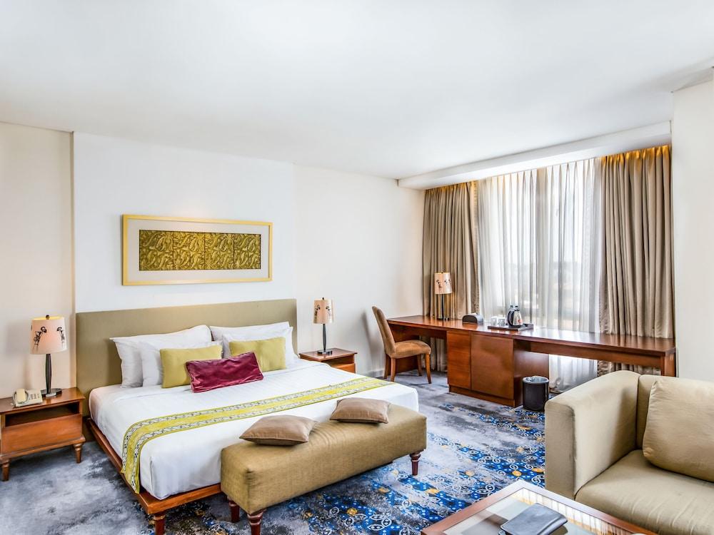 Jambuluwuk Malioboro Hotel Jogjakarta Buitenkant foto Deluxe Room